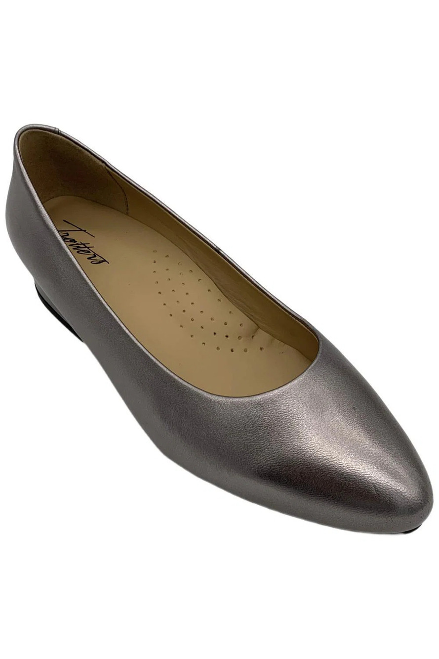 Trotters Women's Daria Leather Pump Heels Pewter - AA